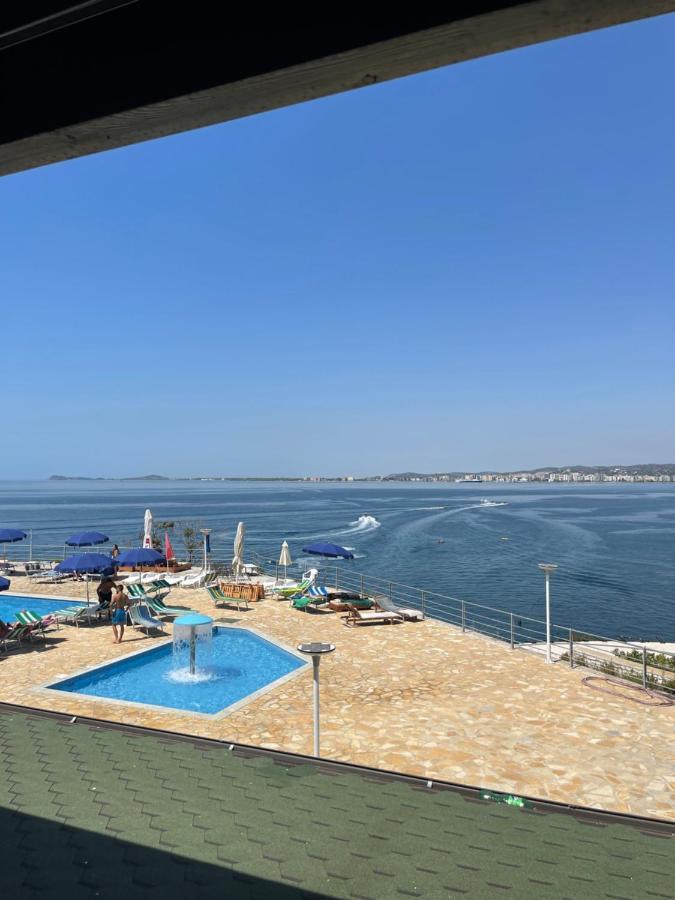 Amazing View! B & C New In Appartement